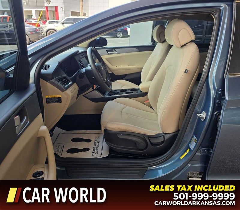 Hyundai Sonata Vehicle Full-screen Gallery Image 8