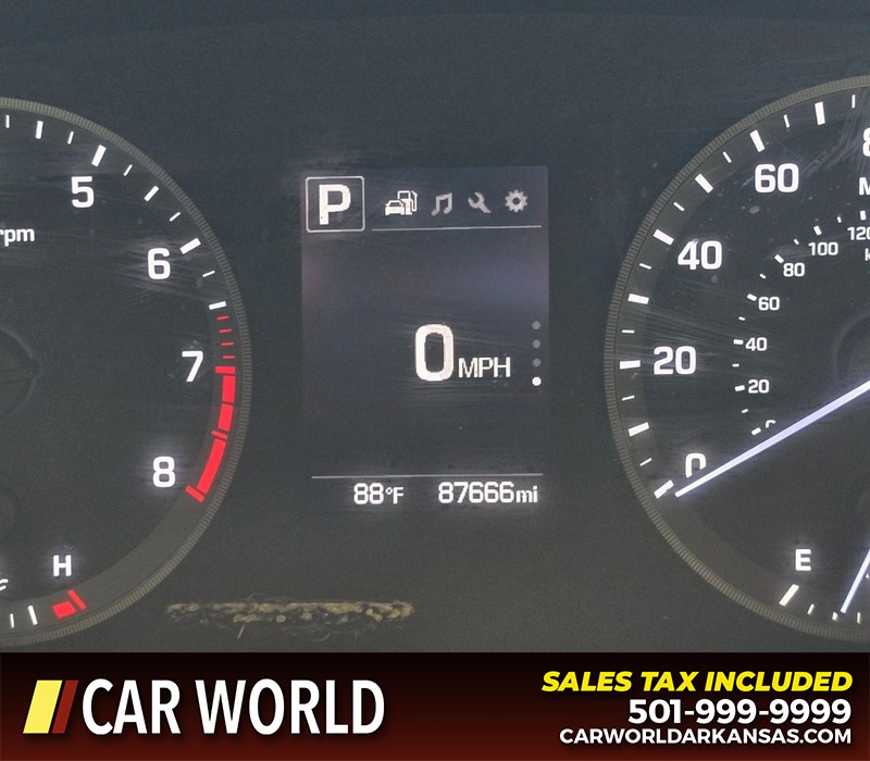 Hyundai Sonata Vehicle Full-screen Gallery Image 16