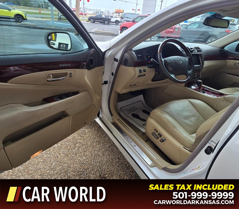 Lexus LS 460 Vehicle Full-screen Gallery Image 7