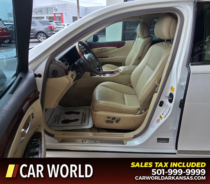 Lexus LS 460 Vehicle Full-screen Gallery Image 8