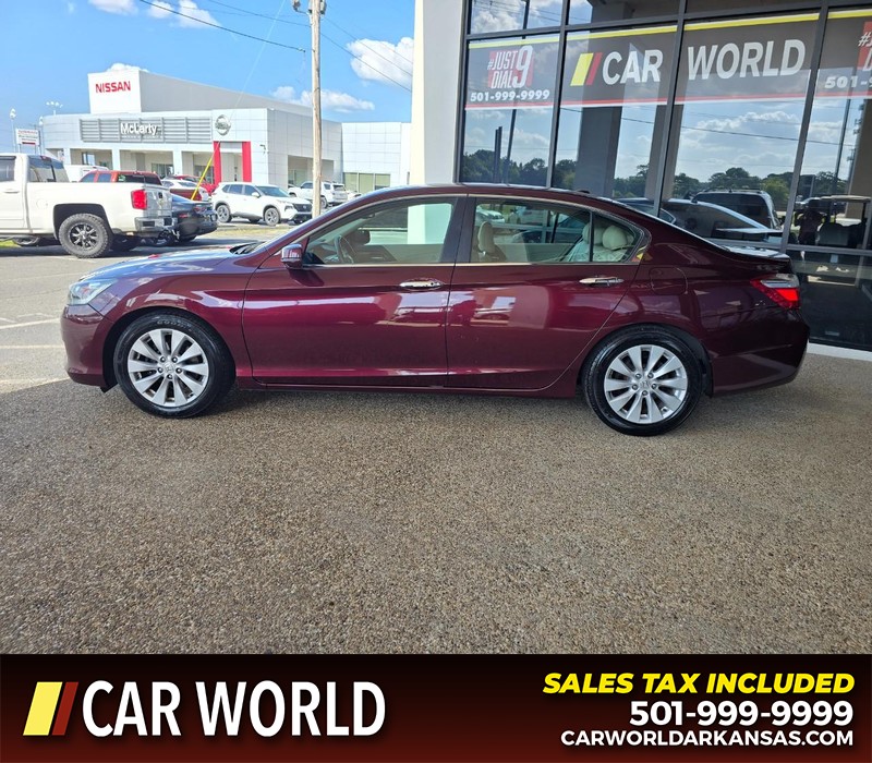 Honda Accord Sedan Vehicle Full-screen Gallery Image 4