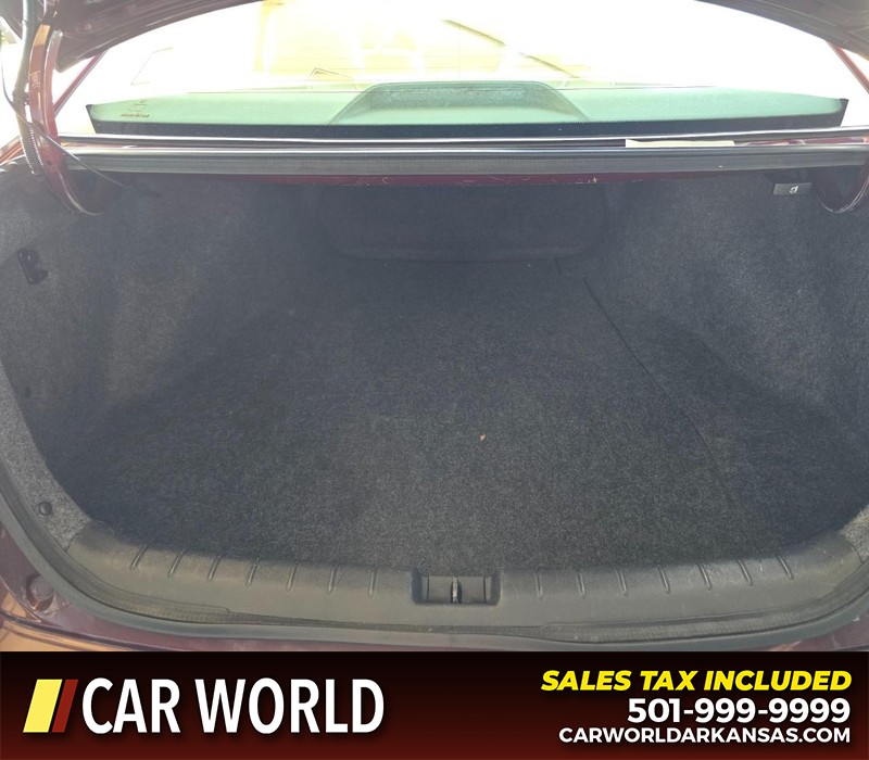 Honda Accord Sedan Vehicle Full-screen Gallery Image 13