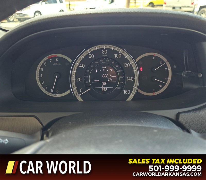 Honda Accord Sedan Vehicle Full-screen Gallery Image 16