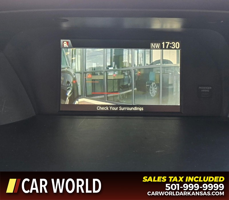 Honda Accord Sedan Vehicle Full-screen Gallery Image 19