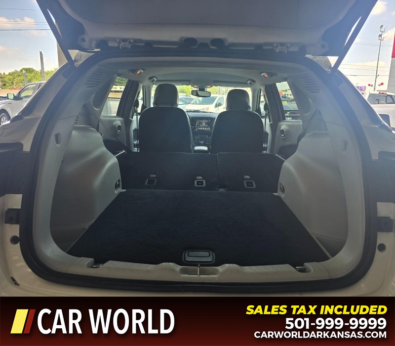 Jeep Compass Vehicle Full-screen Gallery Image 14