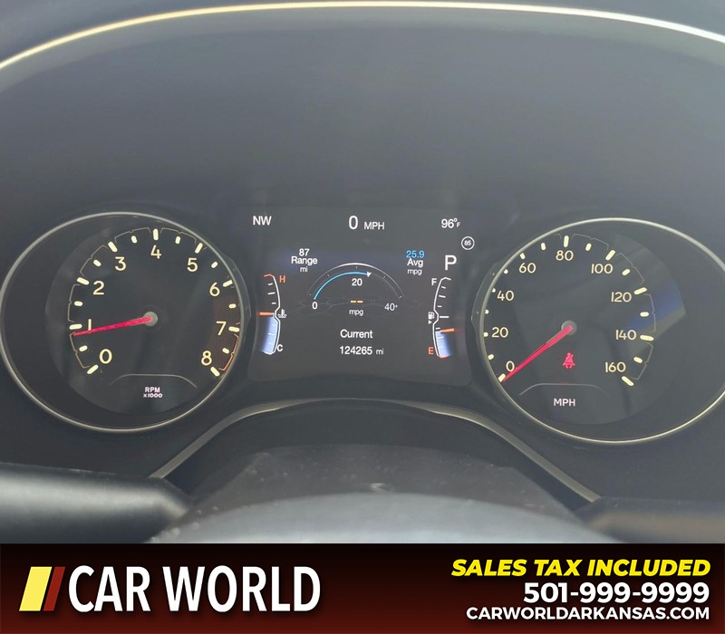Jeep Compass Vehicle Full-screen Gallery Image 17