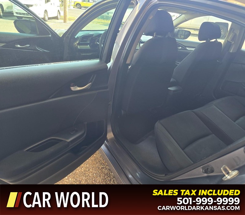 Honda Civic Sedan Vehicle Full-screen Gallery Image 9