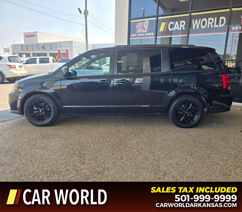 Dodge Grand Caravan Vehicle Full-screen Gallery Image 4