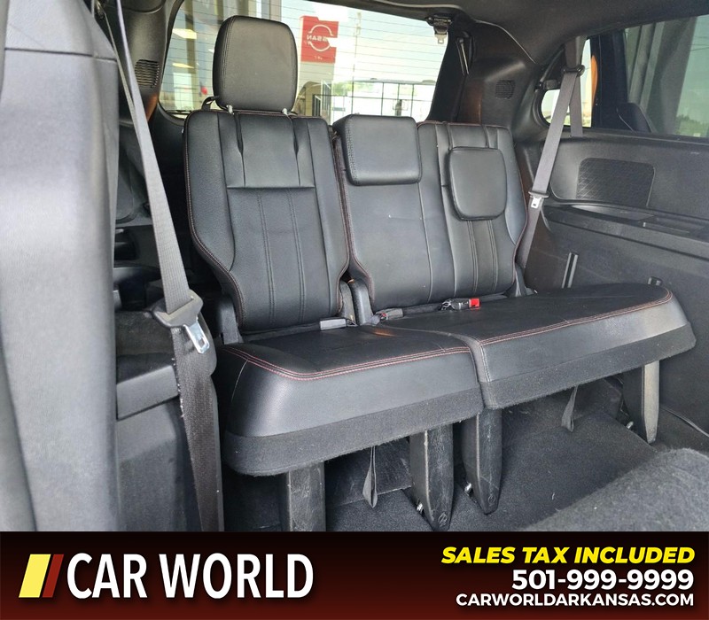 Dodge Grand Caravan Vehicle Full-screen Gallery Image 16