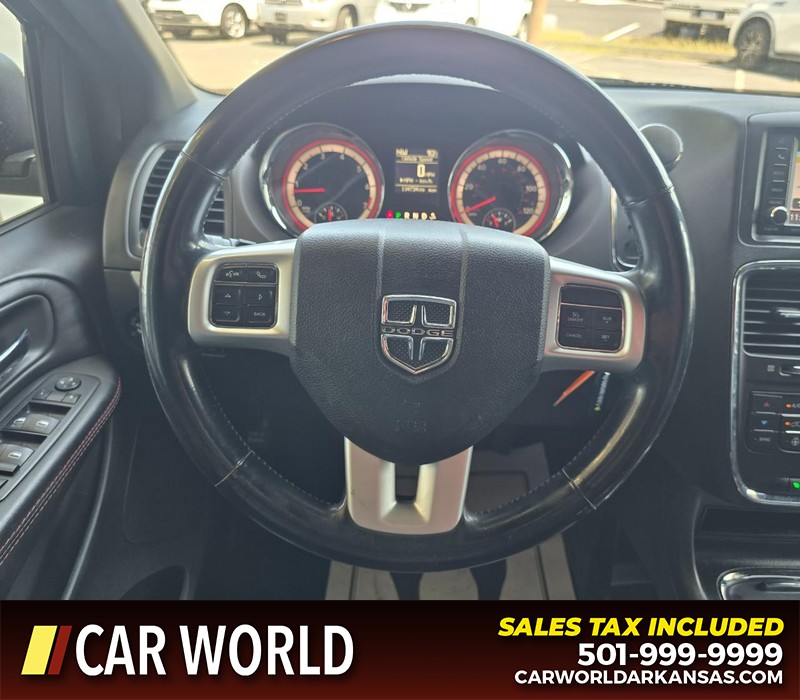 Dodge Grand Caravan Vehicle Full-screen Gallery Image 20