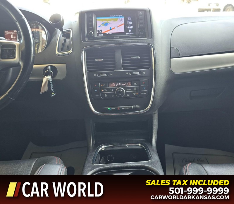 Dodge Grand Caravan Vehicle Full-screen Gallery Image 23