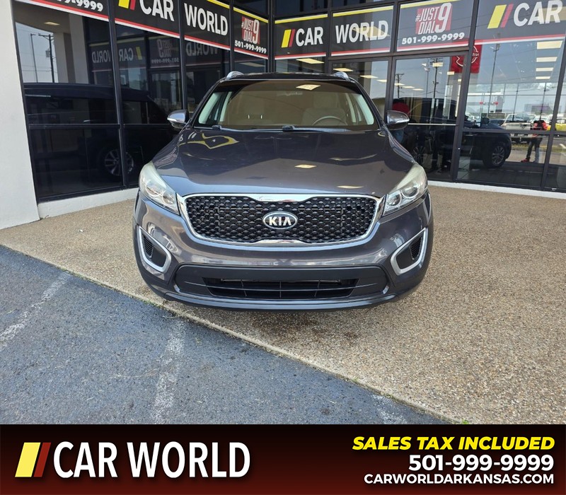 Kia Sorento Vehicle Full-screen Gallery Image 2