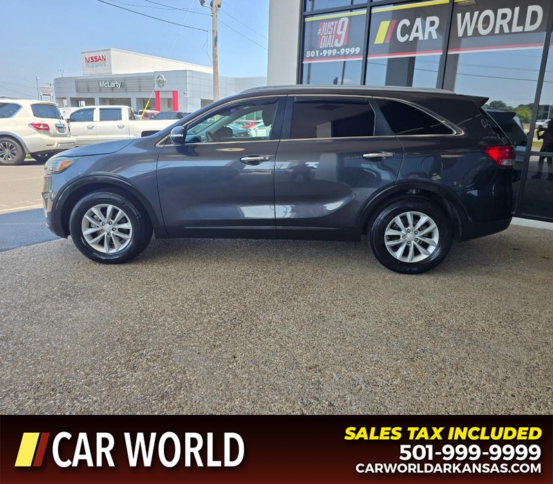 Kia Sorento Vehicle Full-screen Gallery Image 4