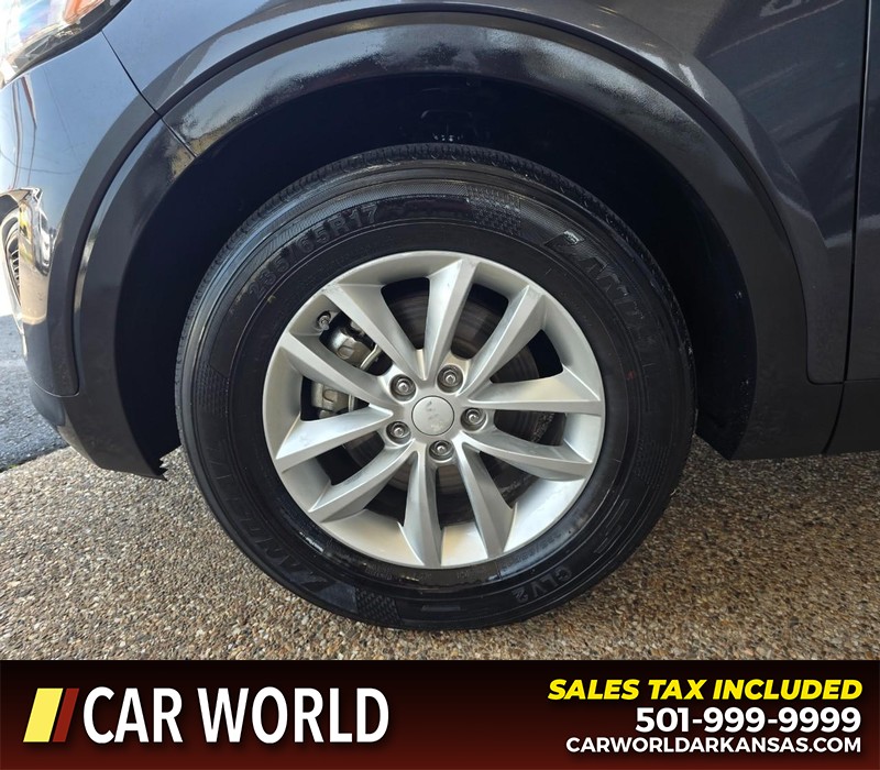 Kia Sorento Vehicle Full-screen Gallery Image 6