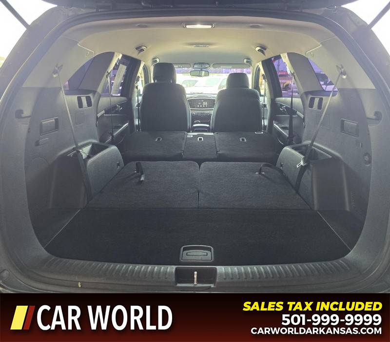 Kia Sorento Vehicle Full-screen Gallery Image 17