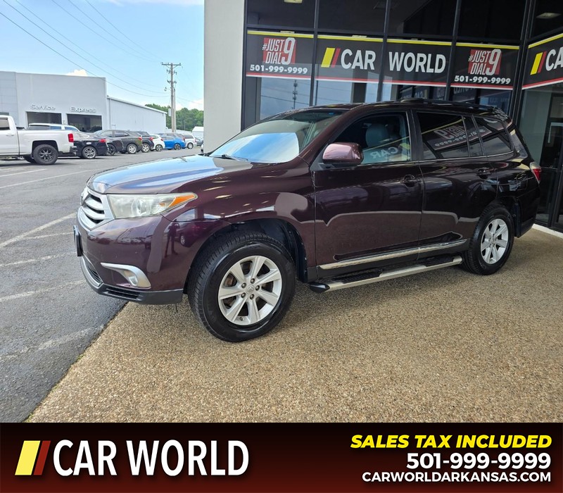 Toyota Highlander Vehicle Full-screen Gallery Image 3