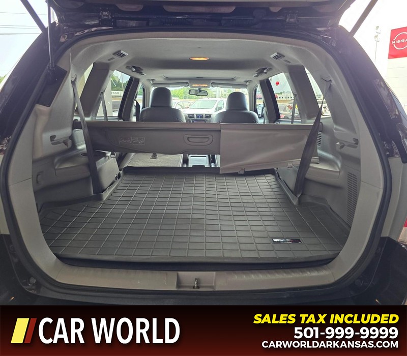 Toyota Highlander Vehicle Full-screen Gallery Image 14