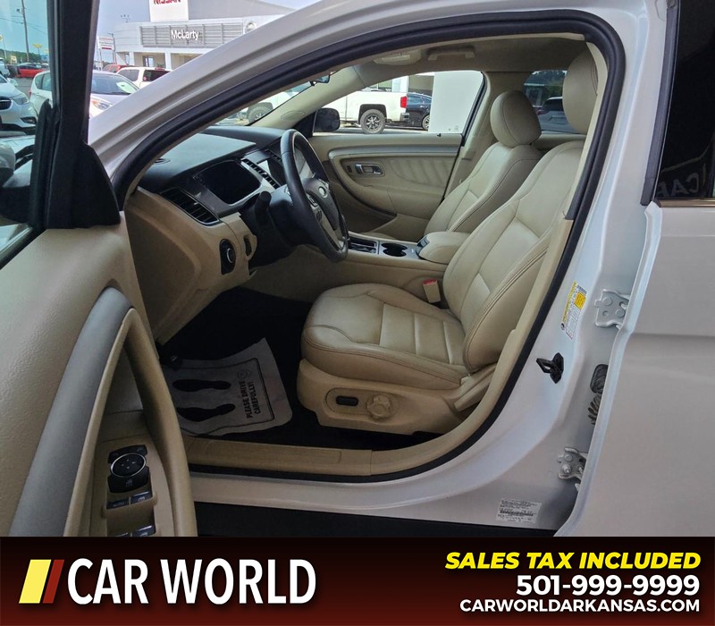 Ford Taurus Vehicle Full-screen Gallery Image 8