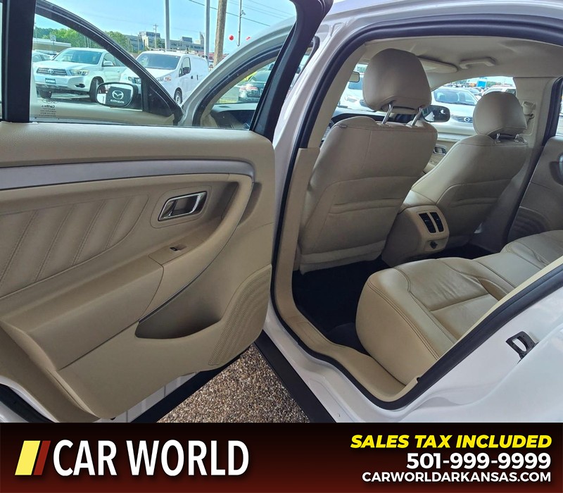 Ford Taurus Vehicle Full-screen Gallery Image 9