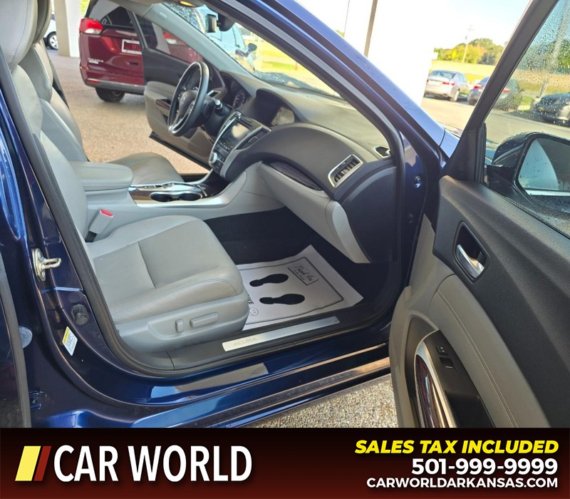 Acura TLX Vehicle Full-screen Gallery Image 11