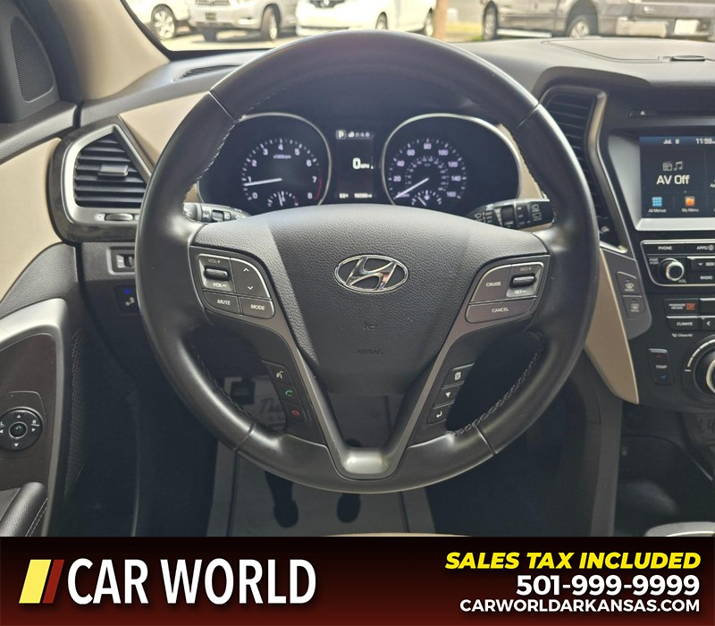 Hyundai Santa Fe Sport Vehicle Full-screen Gallery Image 15