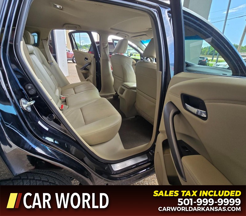 Acura RDX Vehicle Full-screen Gallery Image 12