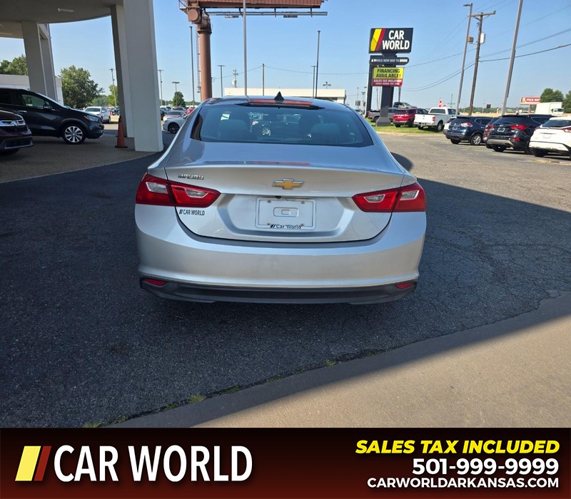 Chevrolet Malibu Vehicle Full-screen Gallery Image 5