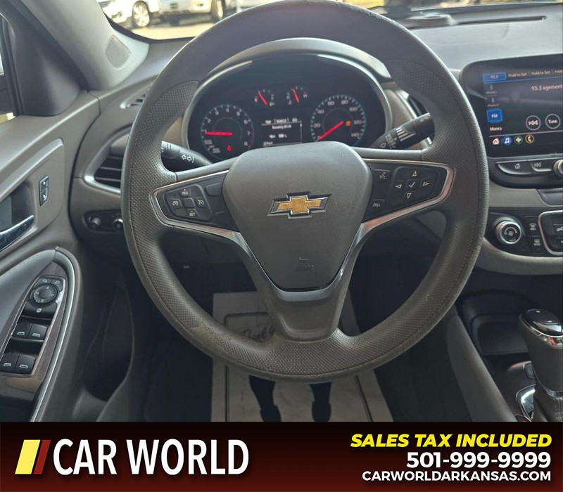 Chevrolet Malibu Vehicle Full-screen Gallery Image 15
