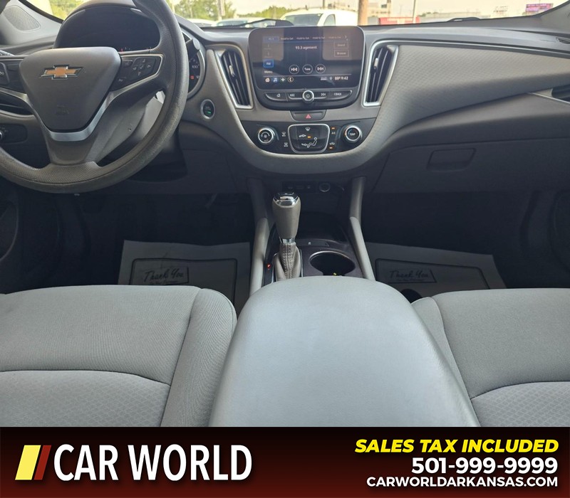 Chevrolet Malibu Vehicle Full-screen Gallery Image 18