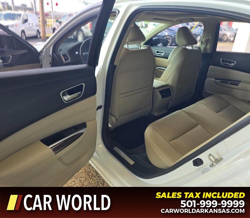 Acura TLX Vehicle Full-screen Gallery Image 9