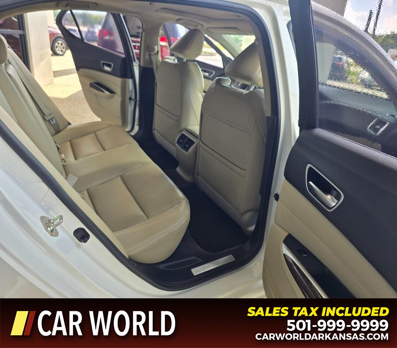 Acura TLX Vehicle Full-screen Gallery Image 12