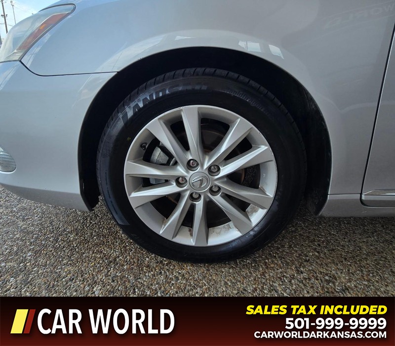 Lexus ES 350 Vehicle Full-screen Gallery Image 6