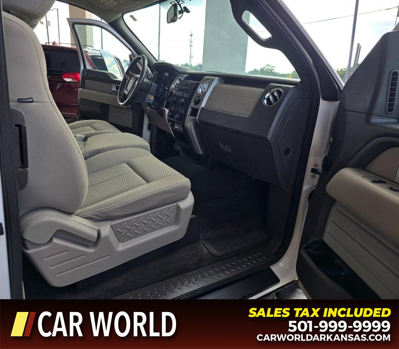 Ford F-150 Vehicle Full-screen Gallery Image 12
