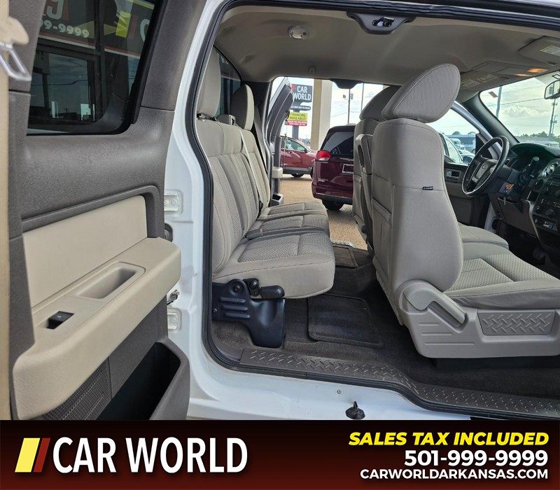 Ford F-150 Vehicle Full-screen Gallery Image 13