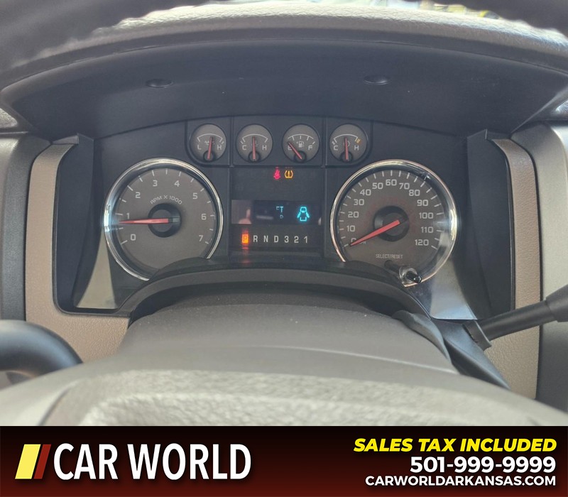 Ford F-150 Vehicle Full-screen Gallery Image 17