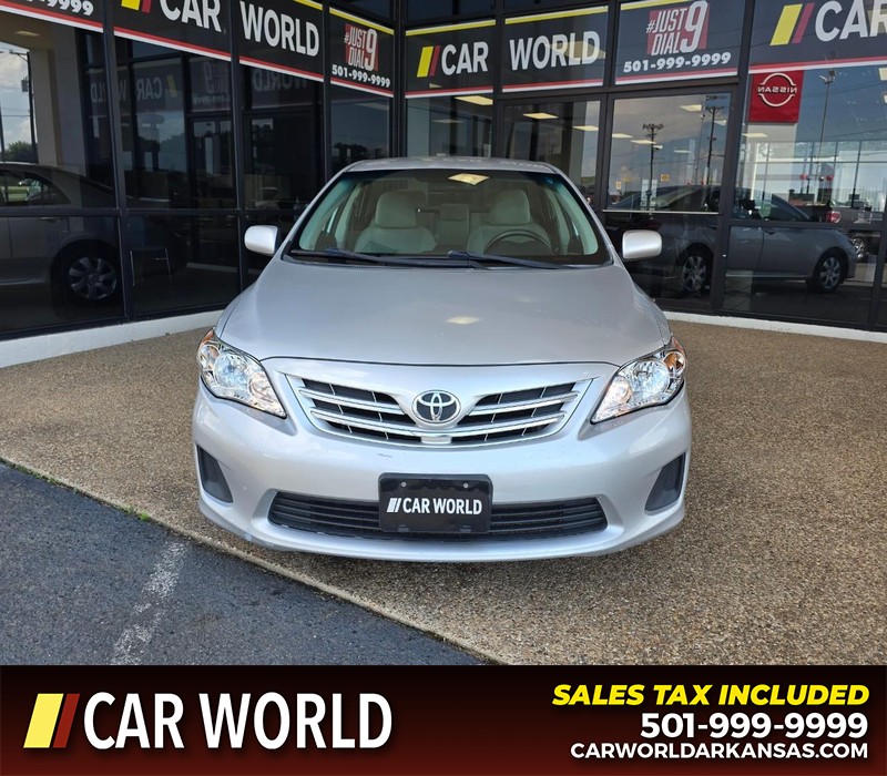 Toyota Corolla Vehicle Full-screen Gallery Image 2