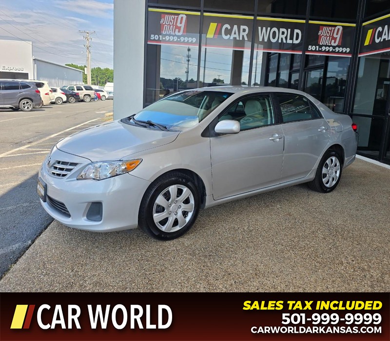 Toyota Corolla Vehicle Full-screen Gallery Image 3