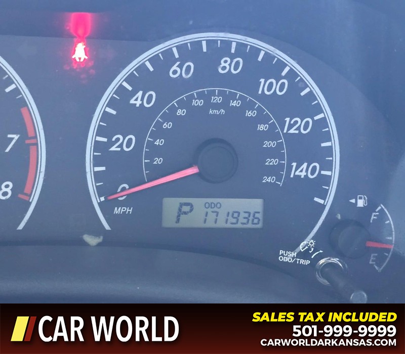 Toyota Corolla Vehicle Full-screen Gallery Image 16