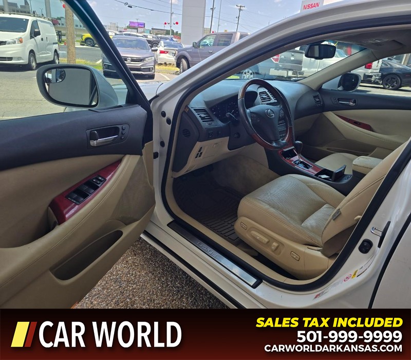 Lexus ES 350 Vehicle Full-screen Gallery Image 7