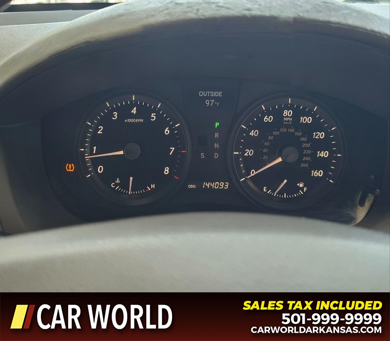 Lexus ES 350 Vehicle Full-screen Gallery Image 16