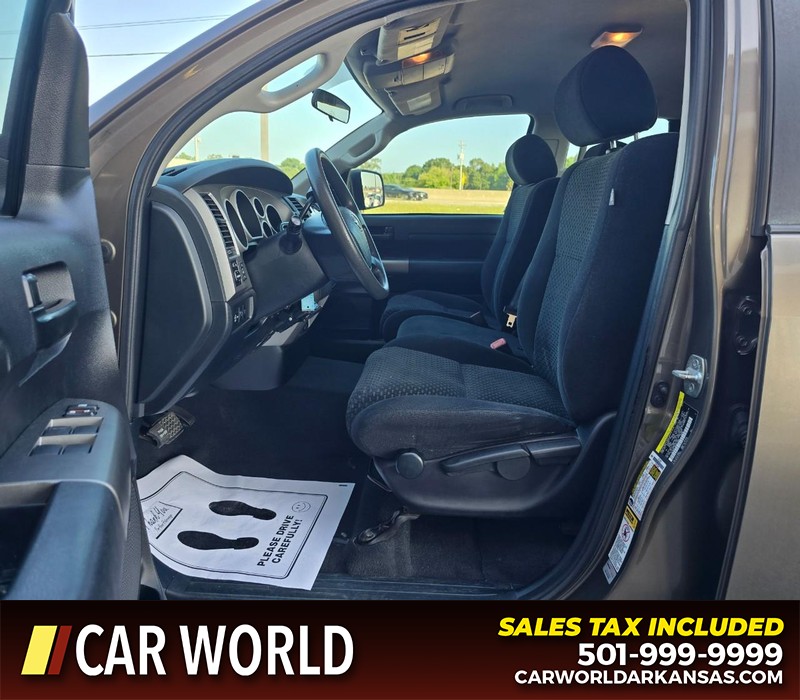 Toyota Tundra 2WD Truck Vehicle Full-screen Gallery Image 9