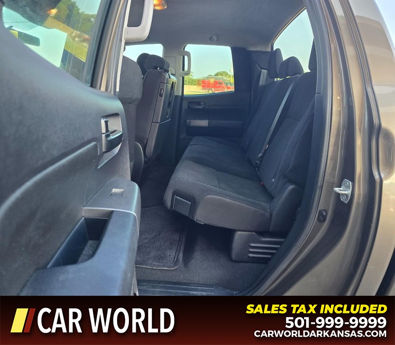 Toyota Tundra 2WD Truck Vehicle Full-screen Gallery Image 11