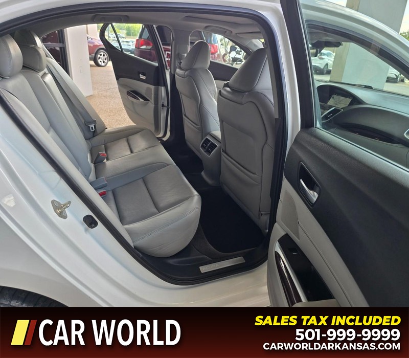 Acura TLX Vehicle Full-screen Gallery Image 12