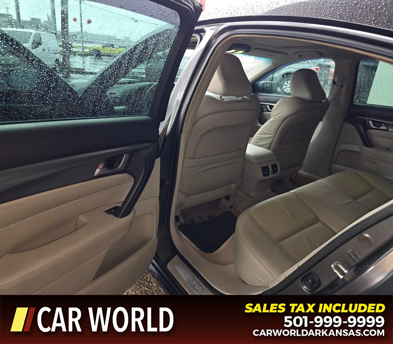 Acura TL Vehicle Full-screen Gallery Image 9