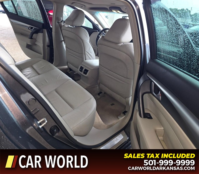 Acura TL Vehicle Full-screen Gallery Image 12