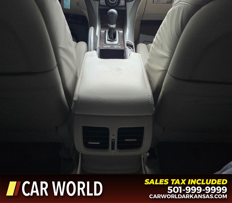 Acura TL Vehicle Full-screen Gallery Image 19