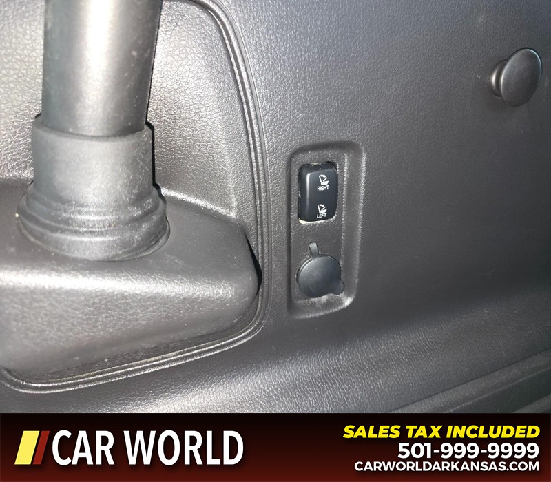 Lincoln MKX Vehicle Full-screen Gallery Image 13