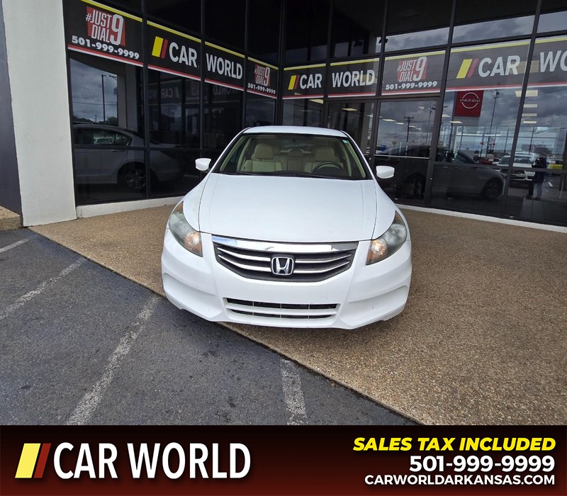 Honda Accord Sedan Vehicle Full-screen Gallery Image 2