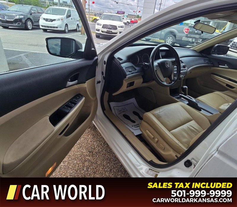 Honda Accord Sedan Vehicle Full-screen Gallery Image 7