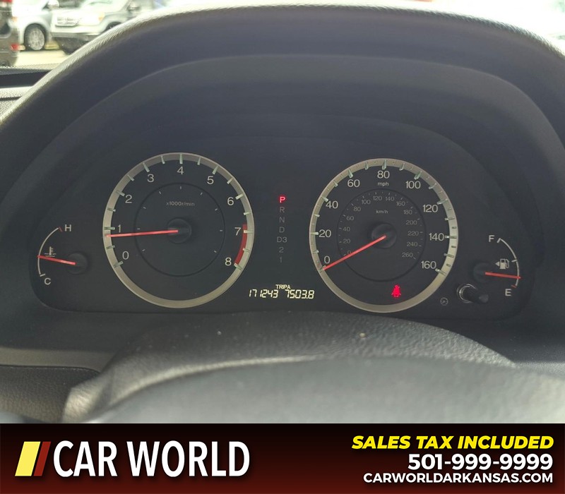 Honda Accord Sedan Vehicle Full-screen Gallery Image 16